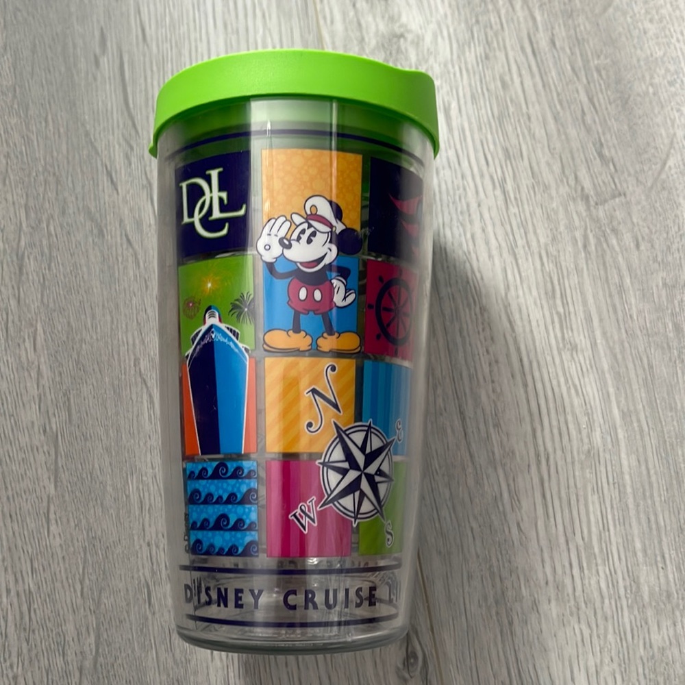 Disney Cruise Line Mickey Mouse tervis cup with lid